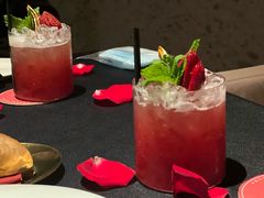 混合莓果-wann lounge 低温慢煮牛排·清吧