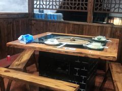 大堂-三里屯土灶炖公鸡地锅鸡(江东店)