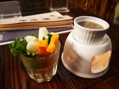 野菜条沙律伴鳀鱼酱-矶野水产(澳门逸园中心店)