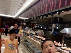自助取餐区-南湖名都·景湖轩全日制餐厅·海鲜自助·东南亚风味·临湖而食