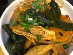 辣卤素菜拼盘-二孃鸡爪爪(东郊记忆店)