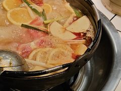 -扎起市井老火锅(乐山总店)