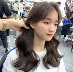-COMO SALON 烫染可茉发型