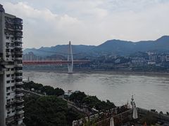 -白象居