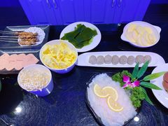 -唯爱KTV聚会餐厅(仙林东城汇店)