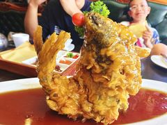 糖醋鲤鱼-老牌坊•鲁菜名店•地道济南菜(大观园商埠店)