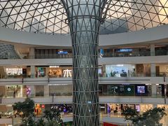 -LuOne凯德晶萃广场(徐家汇路店)