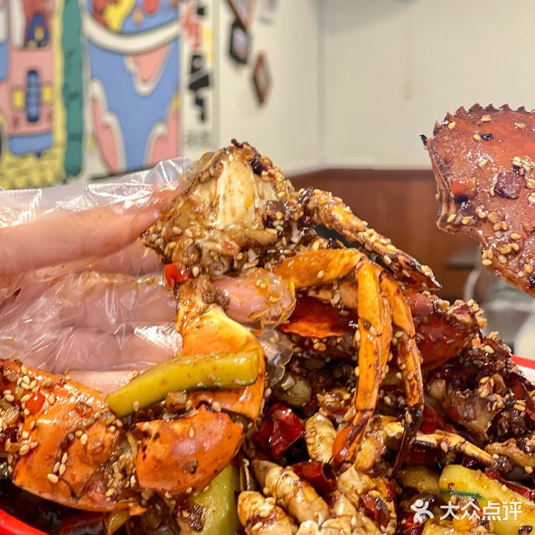 昆明文化巷！连吃三天的辣螃蟹