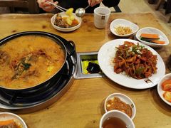 -喇喇排骨火锅·传统韩式脊骨汤(望京西园总店)