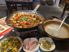 -富正毅三下锅·湘西韵味(天门山索道店)