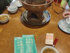 -年巴羊肉铺老铜锅(梅江店)