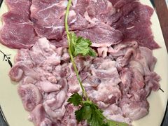 天衣无缝拼一两肉拼望天光-华哥新鲜猪精品美食