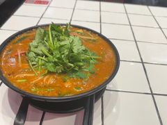 -肥汁米蘭香港米线(长宁来福士店)