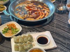 -老船舫·现做活鲜鱼馆(东郊记忆店)