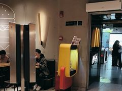 -麦当劳(中山公园龙之梦店)