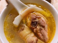 -烹然四季椰子鸡火锅(团结湖总店)