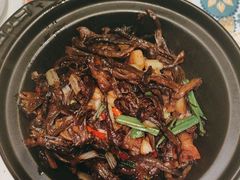 -云海肴·汽锅鸡·云南菜(天山百盛优客店)