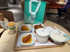 -老乡鸡(上海白玉兰广场店)