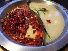 -沸炉重庆老火锅(军事博物馆店)