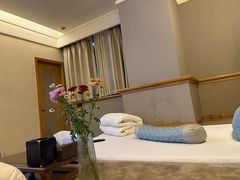 -云中漫步·足疗养生会馆(金开店)