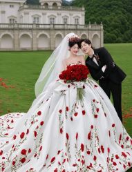 点击看大图 -第一夫人婚纱摄影(南京店)