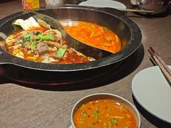 -九牧鱻·渝老鬼重庆火锅(人民路店)