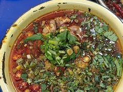 -马路边边串串香形象店(磐石路店)
