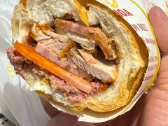 -Bánh Mì Huynh Hoa