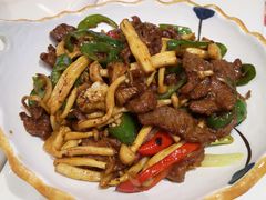 儒哥辣牛肉-粤小馆(天安云谷店)