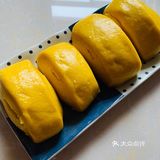 隔着屏幕似乎都闻到了香味，很赞，面包还是趁热最好吃