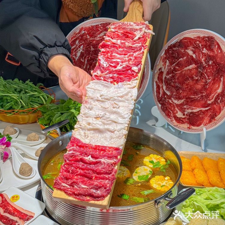 他们家的牛肉是秦川牛每天屠场送过来的