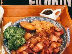 秘制招牌卤肉饭-荏苒