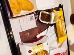 -麦当劳(世界城广场店)