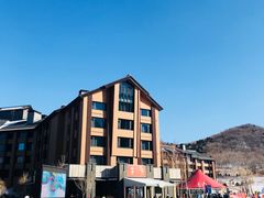 -中旅松花湖滑雪场
