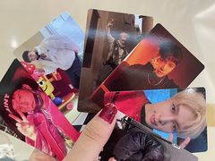 -Love Star追星馆(上海静安大悦城店)