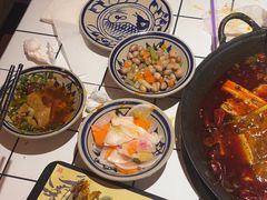 -旧街市鲜货老火锅(大光路店)