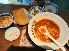 -兵哥豌豆面(雅颂居店)