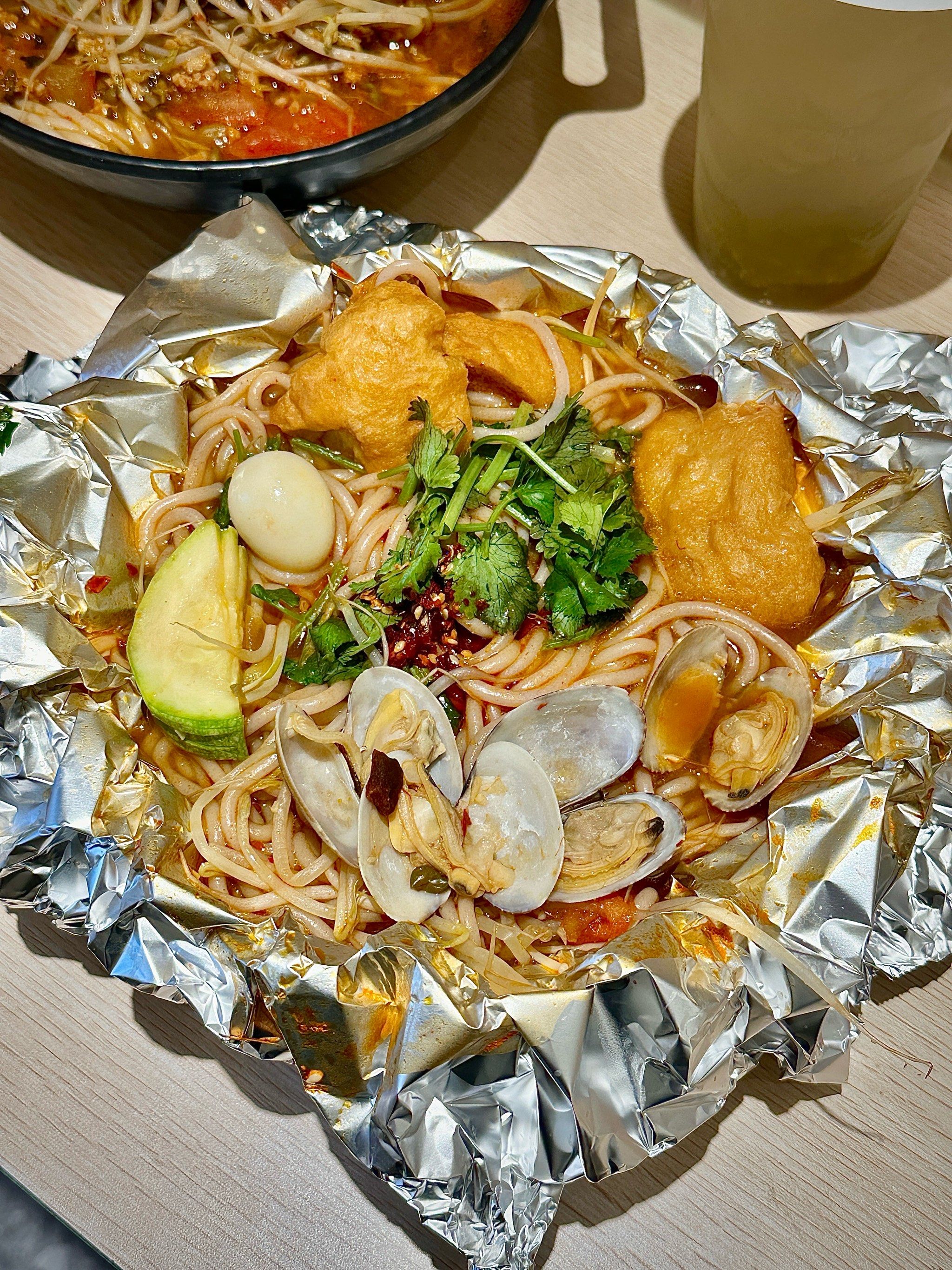 分量ju足
锡纸裹着煮锁着花甲的鲜甜
🌊花甲肉鲜