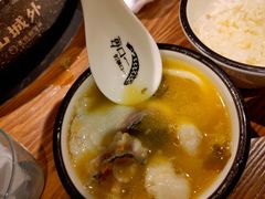 -山城外·非遗酸菜鱼(财富中心店)