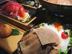 -湊湊火锅·茶憩(新中关购物中心店)