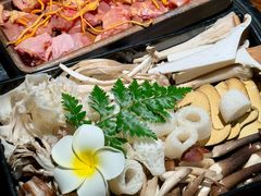 -花菇朵·云山雀 ll 野生菌锅·野果酸汤·精品滇菜(万柳店)