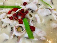 -椒情酸菜鱼火锅-农家菜