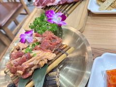 -青瓦餐厅·生鱼片·韩园烤肉(西塔店)