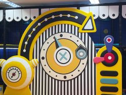 -孩子王童乐园(西安万象城店)