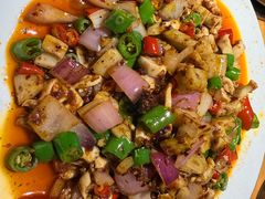 -大众跷脚牛肉馆·非遗传承单位(峨眉山店)