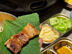 -草家酱蟹炭火烤肉店(珲春南路一店)