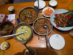 -老滇山寨•云南特色菜•地方菜•民族风情歌舞表演(金碧店)