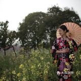 听说今年世纪公园种了一片彩色油菜花,果断安排上!