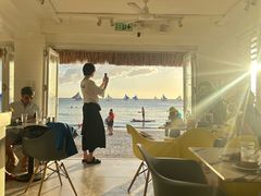 -The Sunny Side Cafe Station 1