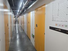 -安东易迷你自助仓储寄存仓库(顾戴路店)